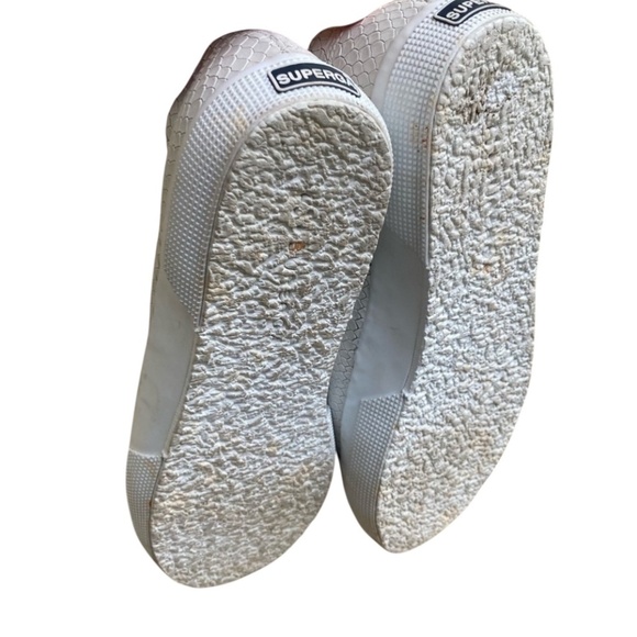 Women’s Superga Crocodile Pattern Cream Sneakers Size 9 - Picture 7 of 7